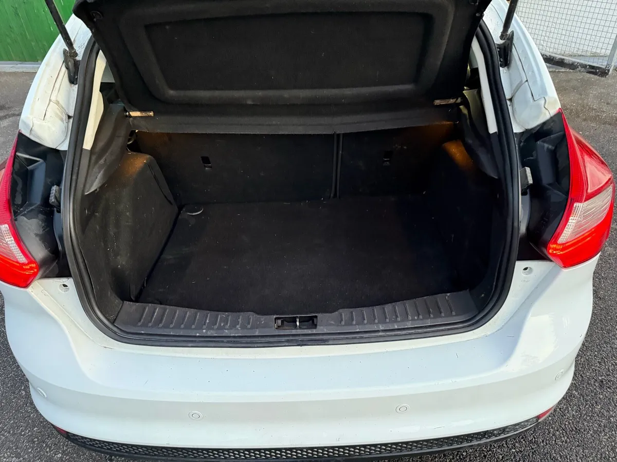 Ford focus - Image 6