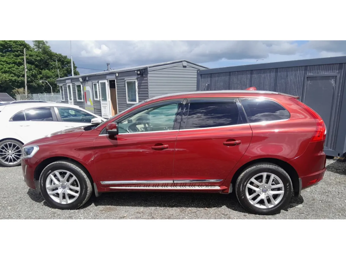 Volvo XC60 D4 CLASSIC - 2.0L Diesel - Automatic - - Image 6