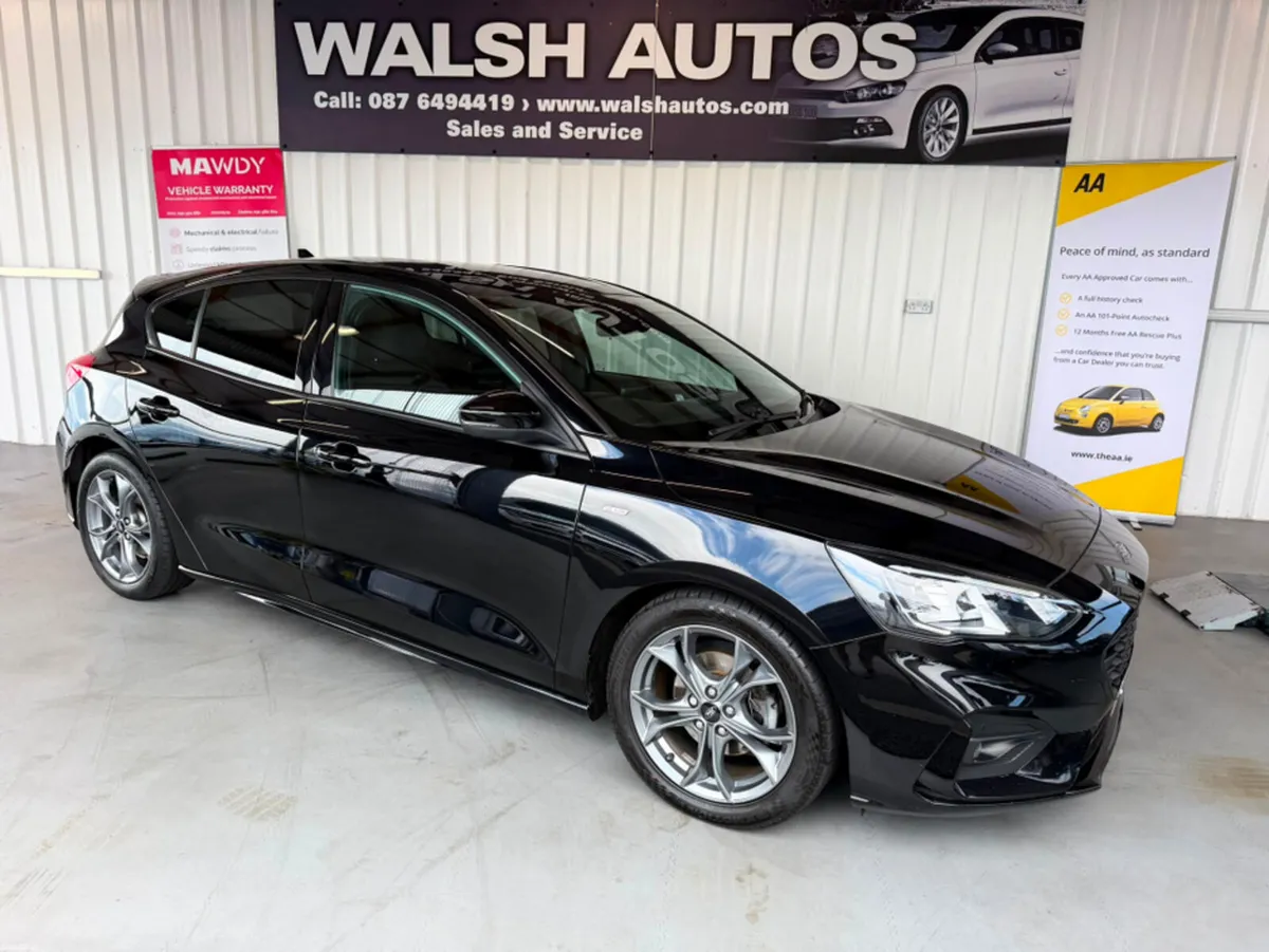 Ford Focus 1.5 TDCI ST-LINE 120PS 5 - Image 4