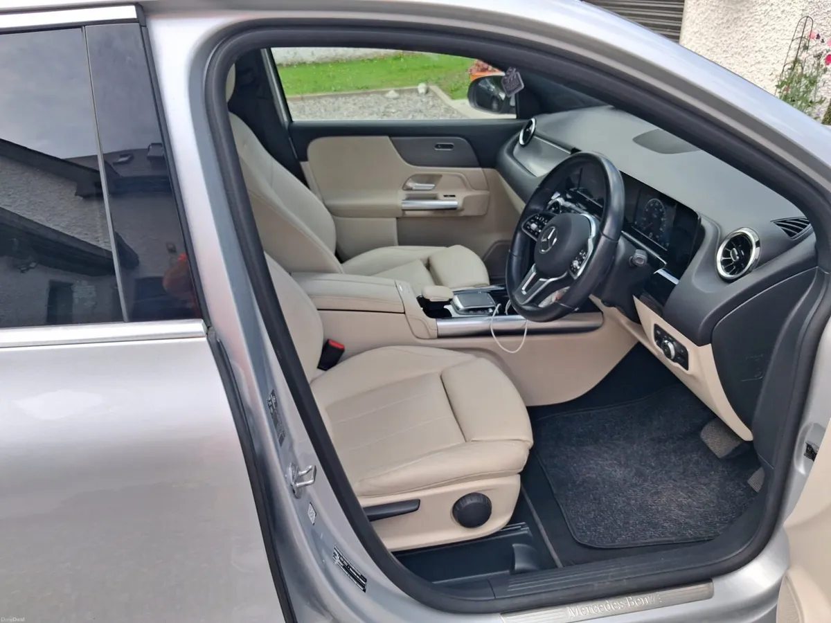 Mercedes gla 200d - Image 1