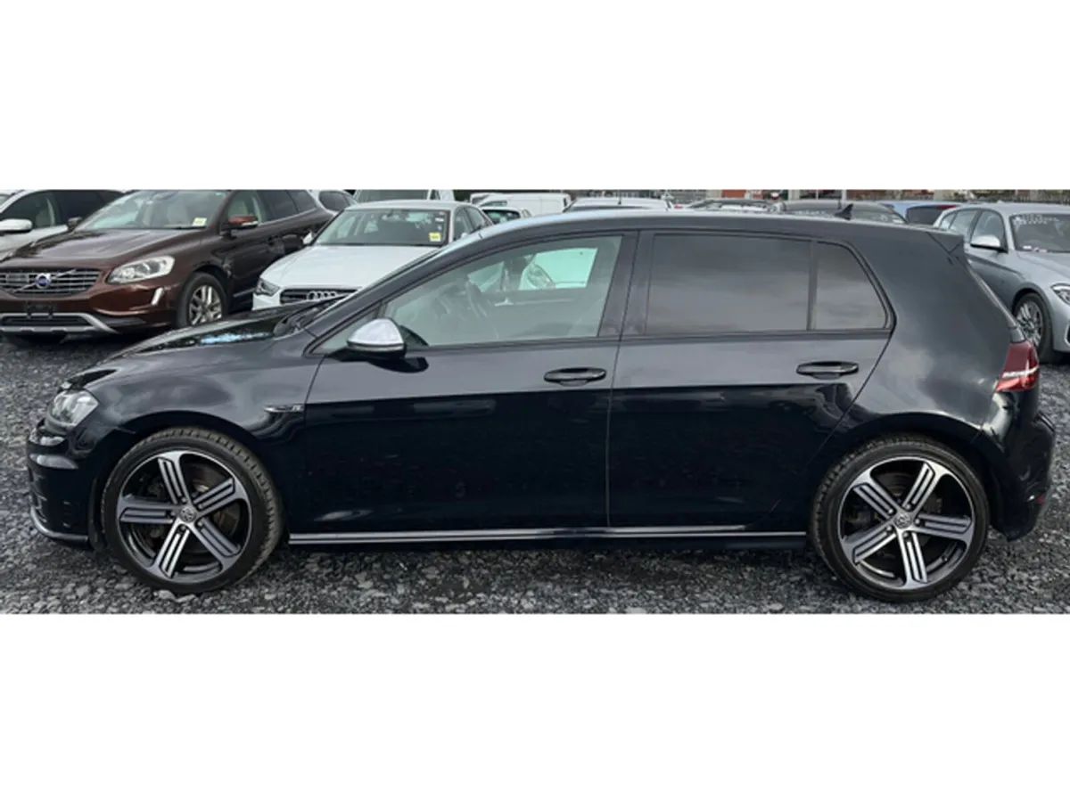 Volkswagen Golf R  - 2.0L Automatic petrol (0640) - Image 6