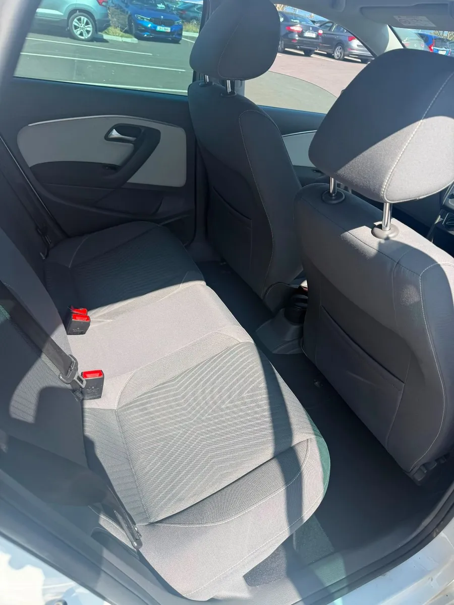 Volkswagen Polo 2015 1.4 TDI Diesel Comfortline+ - Image 4
