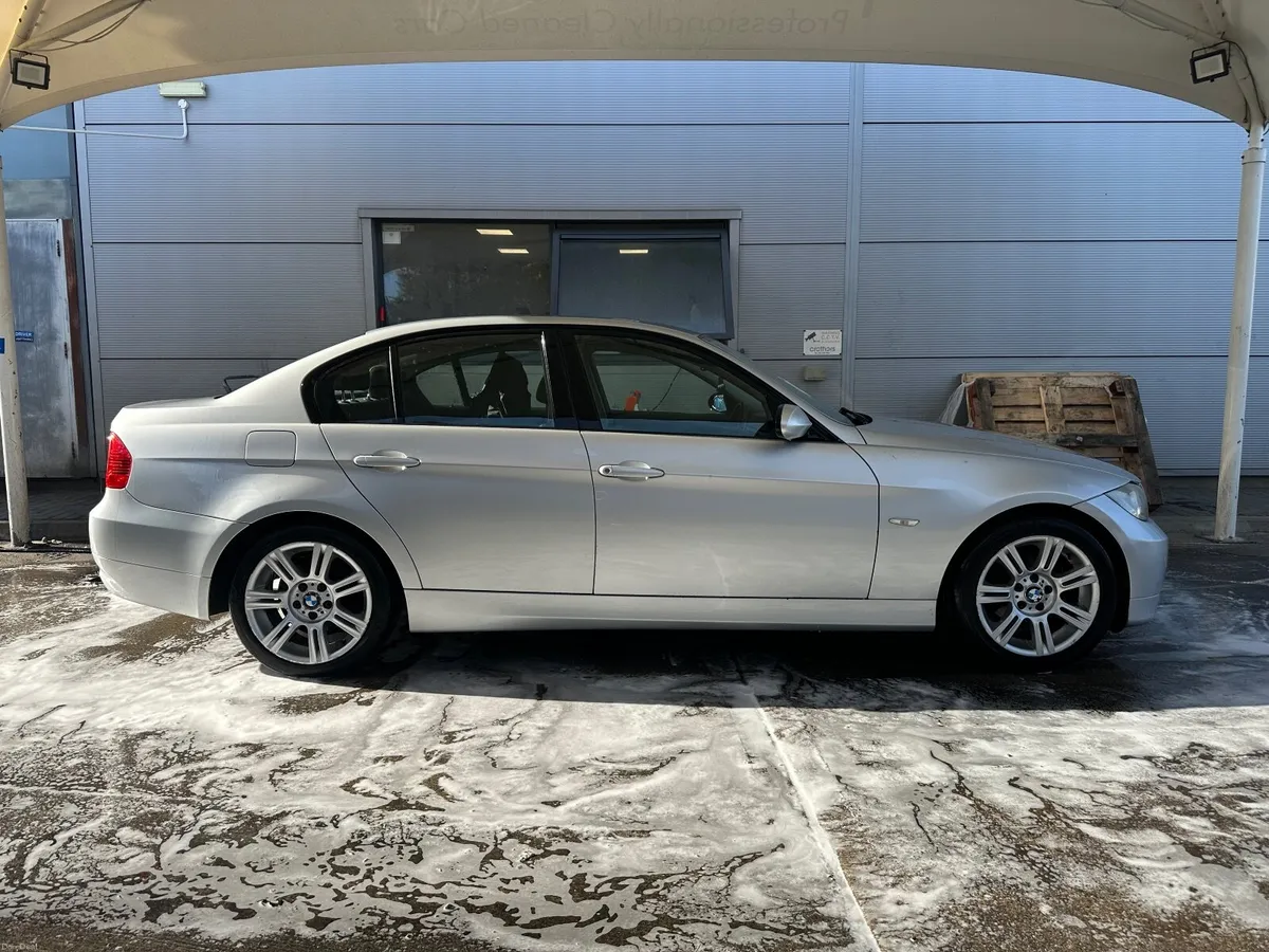 BMW 3-Series 2007 - Image 6