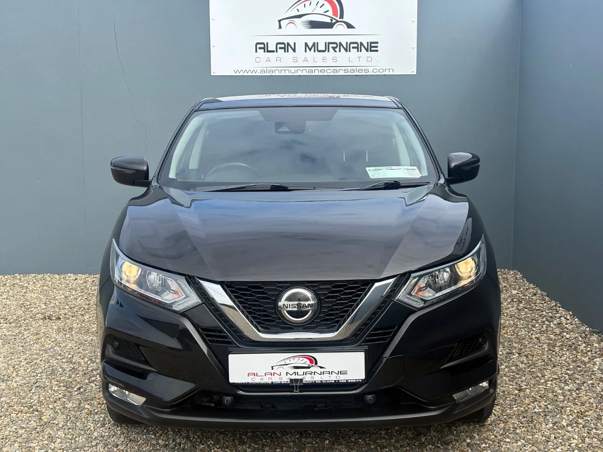 NISSAN QASHQAI ACENTA PREMUIM MODEL 2018 - Image 4