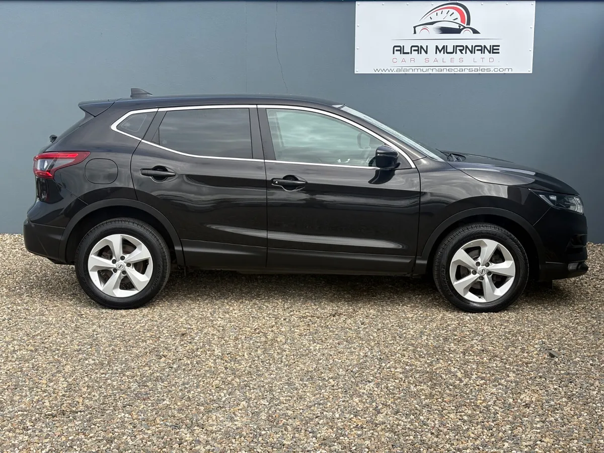 NISSAN QASHQAI ACENTA PREMUIM MODEL 2018 - Image 3