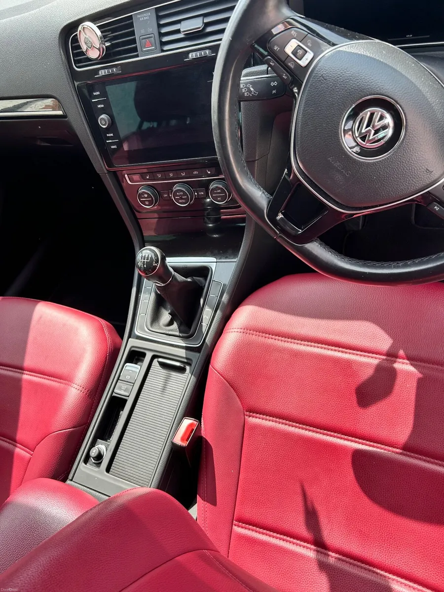 White Highline Volkswagen Golf 2017 - Image 6
