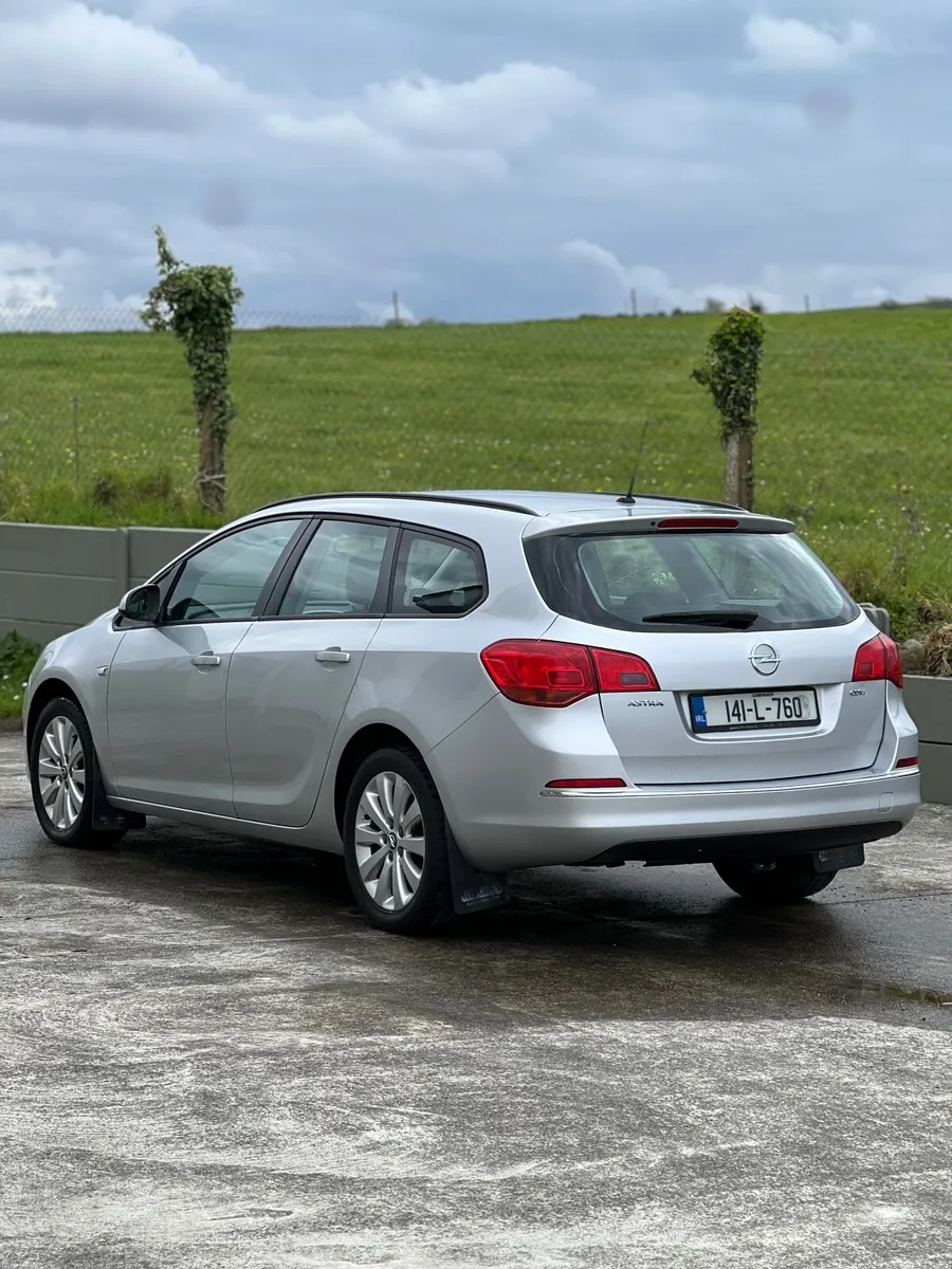 Opel Astra 2014 - Image 6