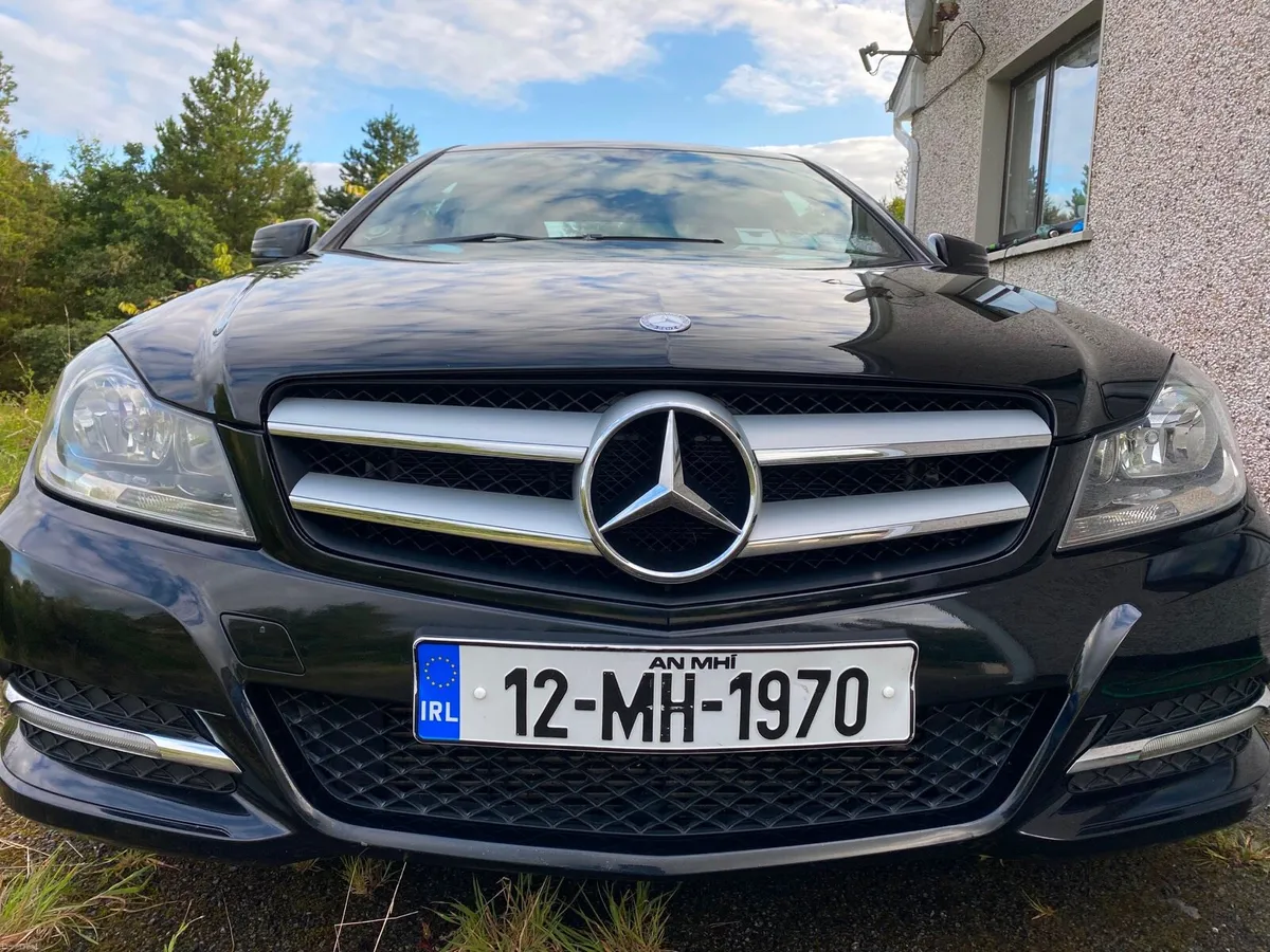 Mercedes-Benz C-Class 2012 - Image 6