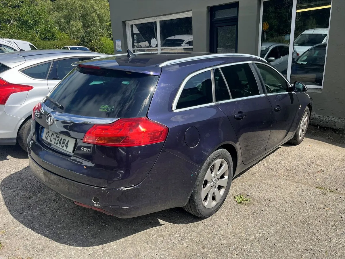 Vauxhall Insignia 2012 Estate (needs engine) - Image 2