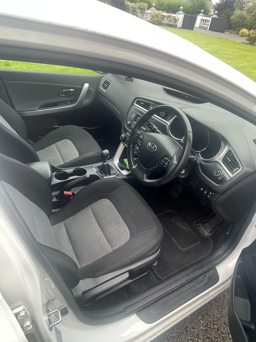 Kia Ceed - Image 3
