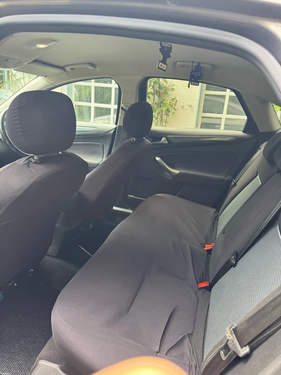 Ford mondeo - Image 4