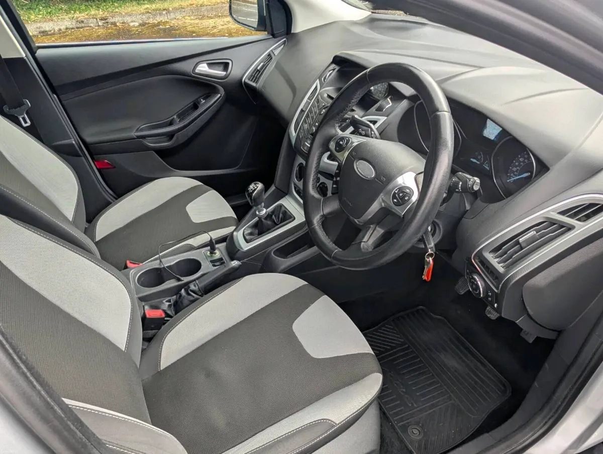 Ford Focus 2013 - Image 6