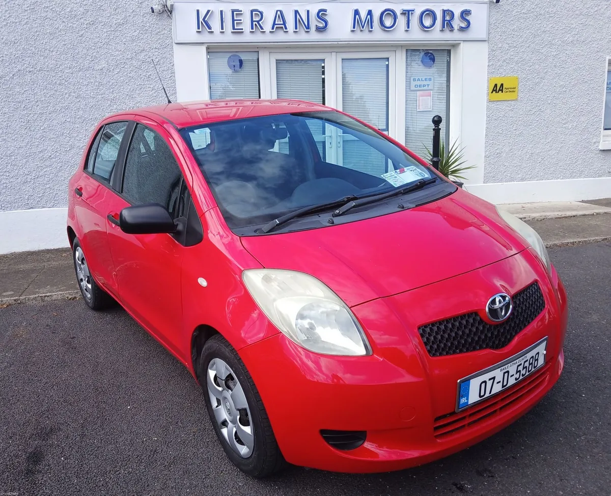 Toyota Yaris 2007 - Image 1
