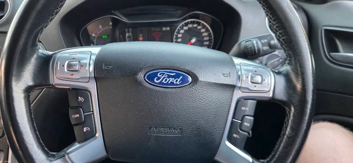 Ford Mondeo Titanium Plus 2014 - Image 5