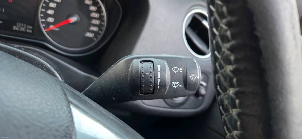 Ford Mondeo Titanium Plus 2014 - Image 4