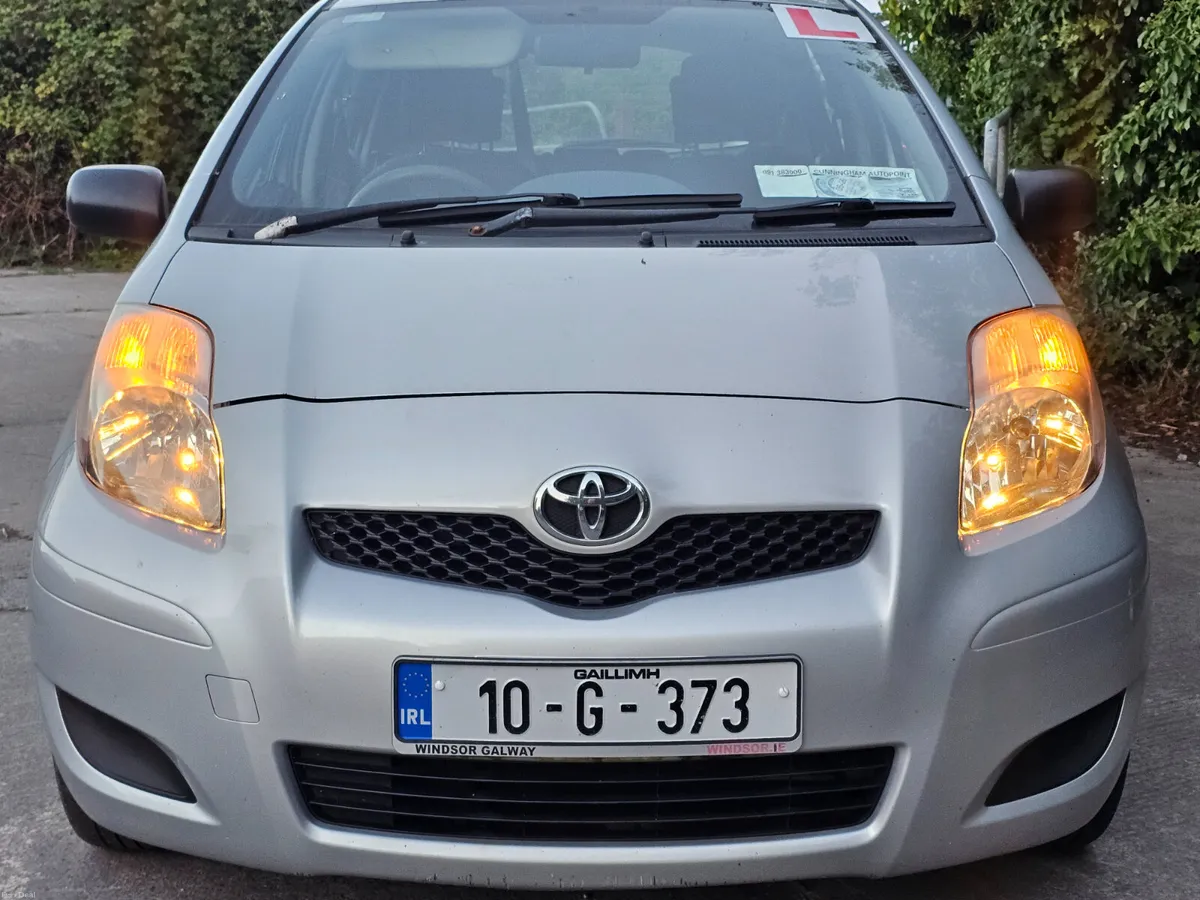 €2222 Toyota Yaris 2010 petrol ⛽️ 1.0L €2222 - Image 4