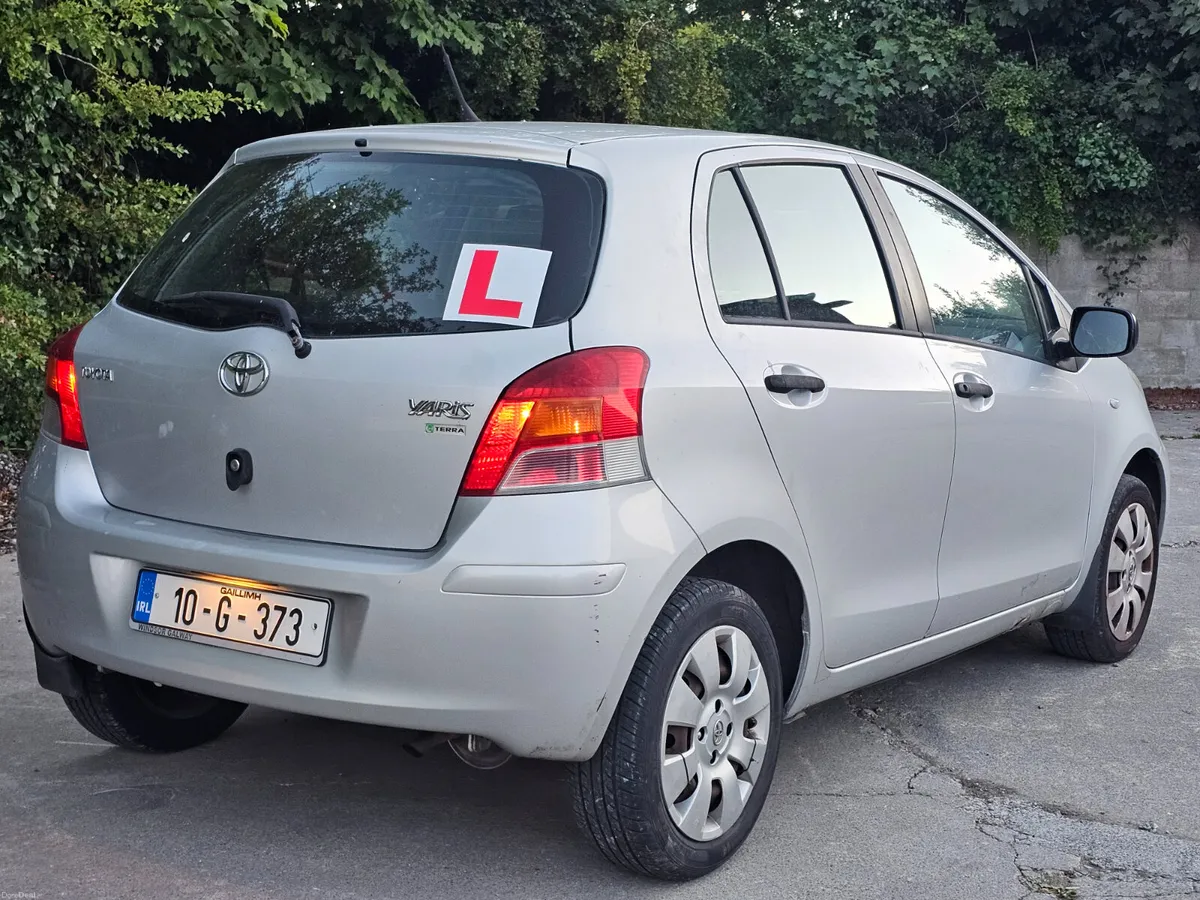 €2222 Toyota Yaris 2010 petrol ⛽️ 1.0L €2222 - Image 6