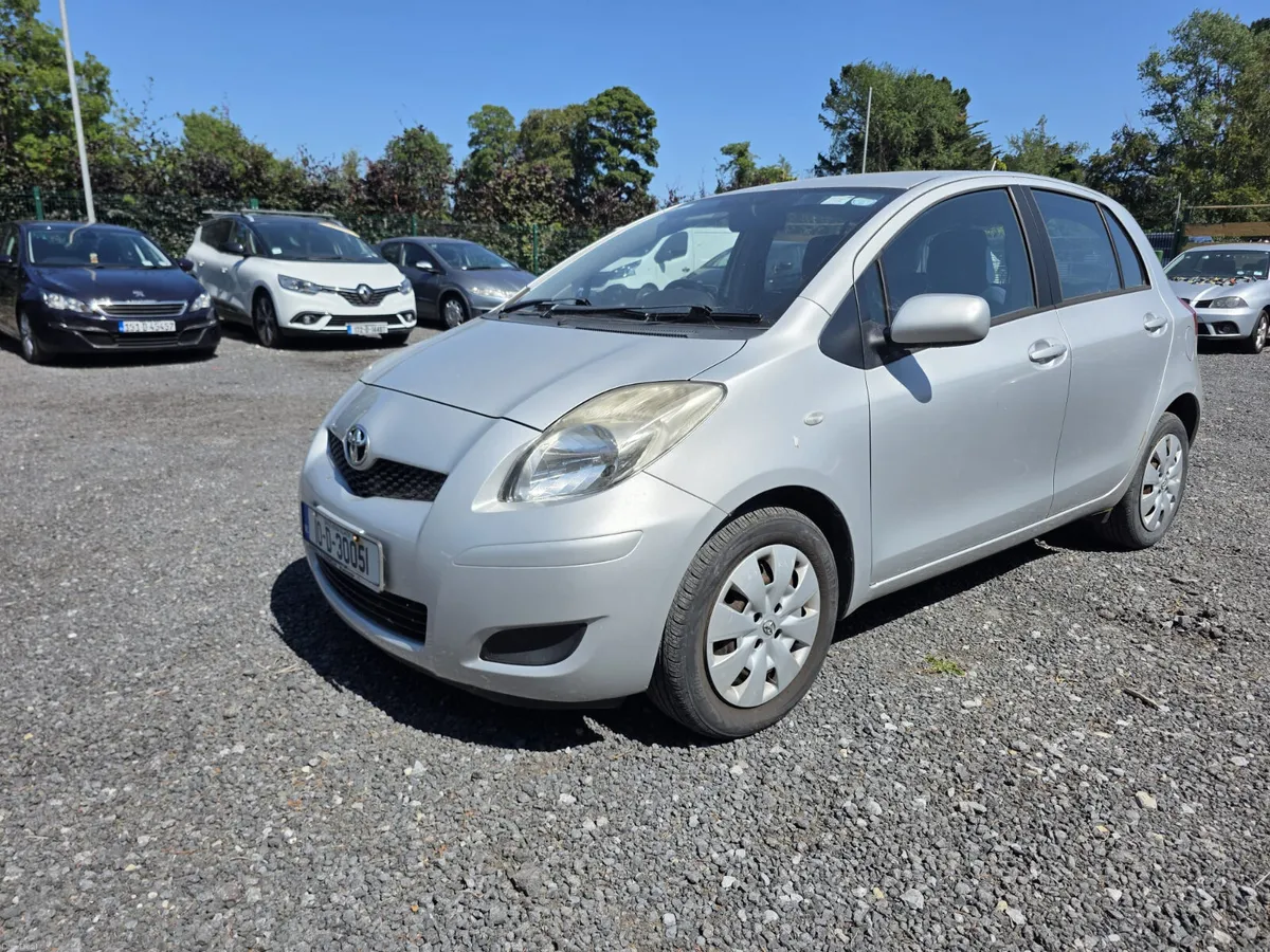 Toyota Yaris 2010 LOW KMS - Image 3