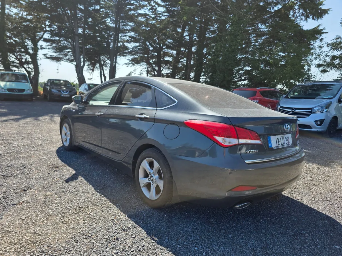 Hyundai i40 2012 - Image 2