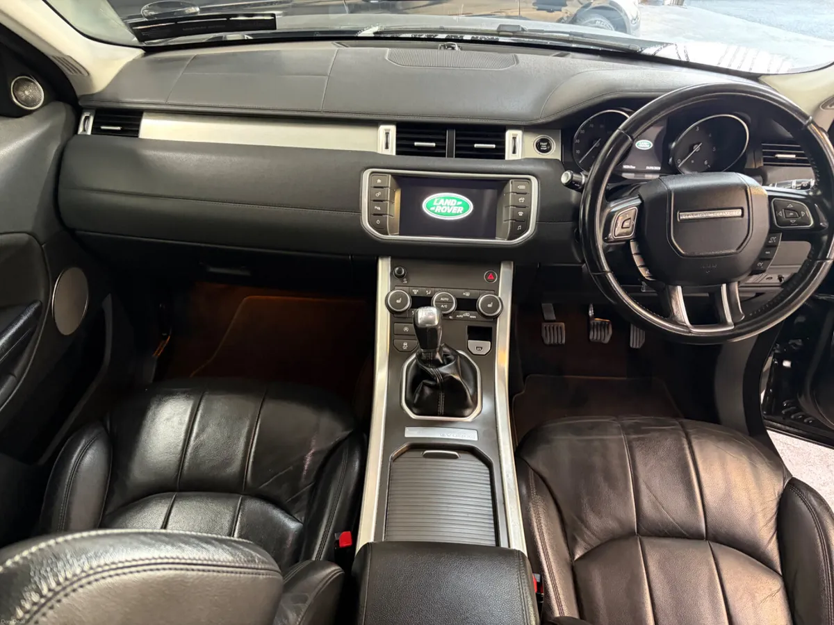 Land Rover Range Rover Evoque 2017. 2.0D. SE - Image 6
