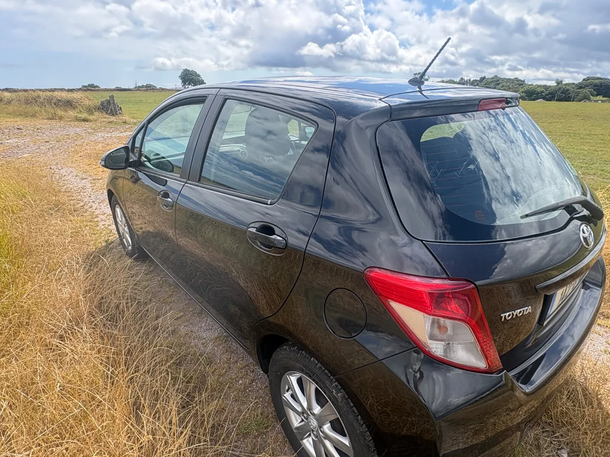 Toyota Yaris 2014 - Image 3