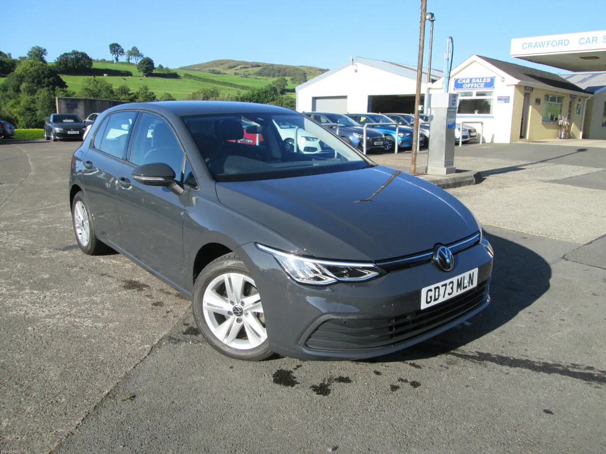 2024  VOLKSWAGEN  GOLF  1.5  TSI  LIFE  5DR - Image 1