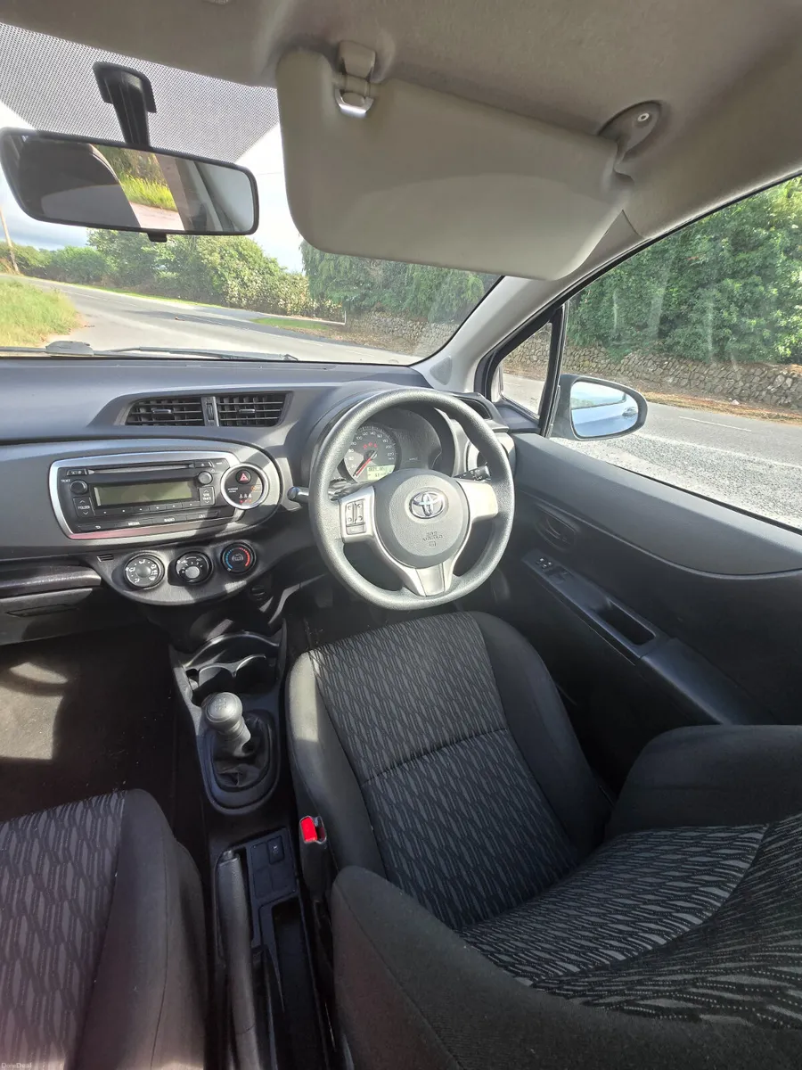 Toyota Yaris 2014 - Image 6
