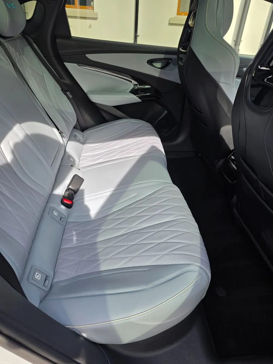 BYD SEAL 2025 - Image 3