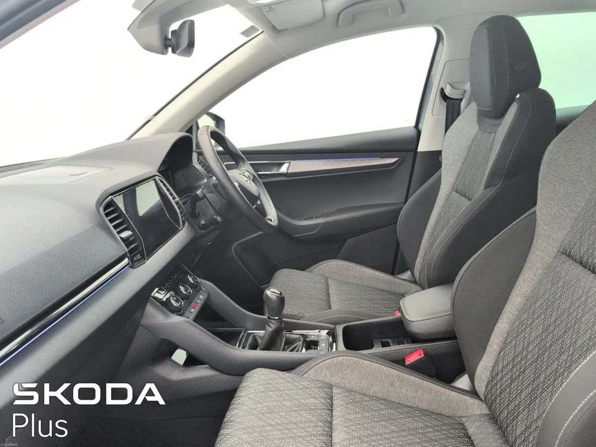 Skoda Karoq STYLE 2.0TDI 115HP *ADAPTIVE CRUISE CO - Image 4