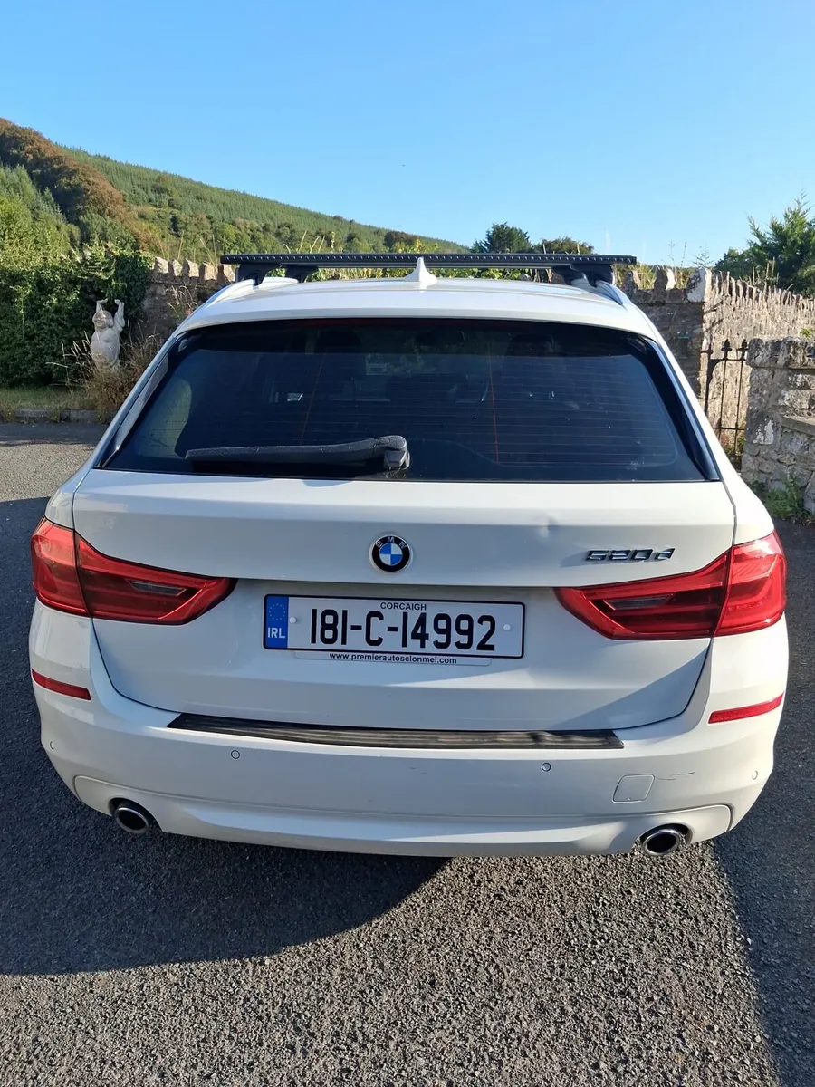 BMW Tourer 5 Series - Image 6