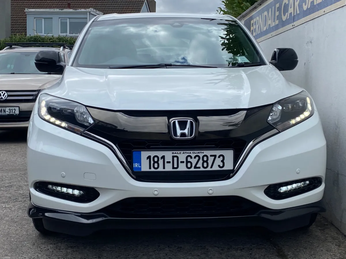 Honda Vezel RS  hybrid auto - Image 3