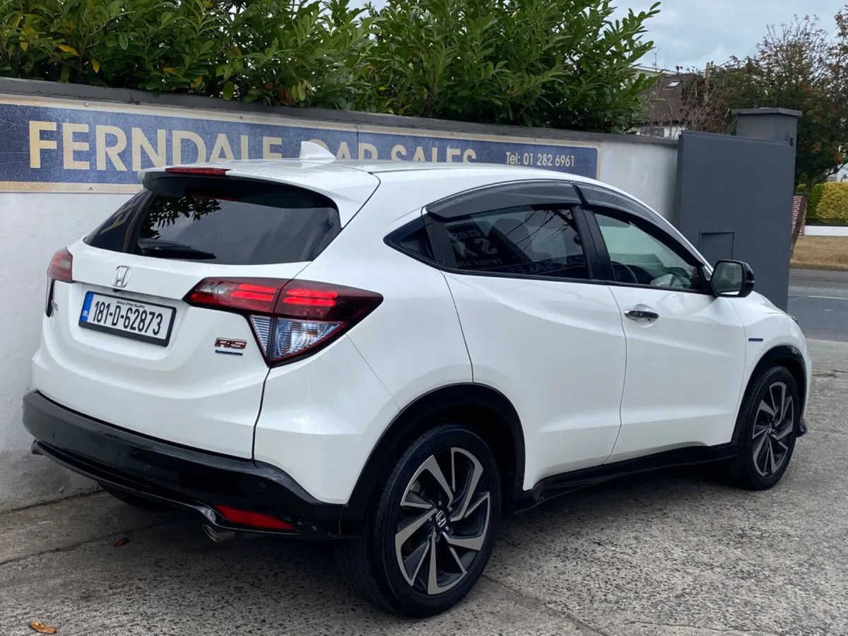 Honda Vezel RS  hybrid auto - Image 4