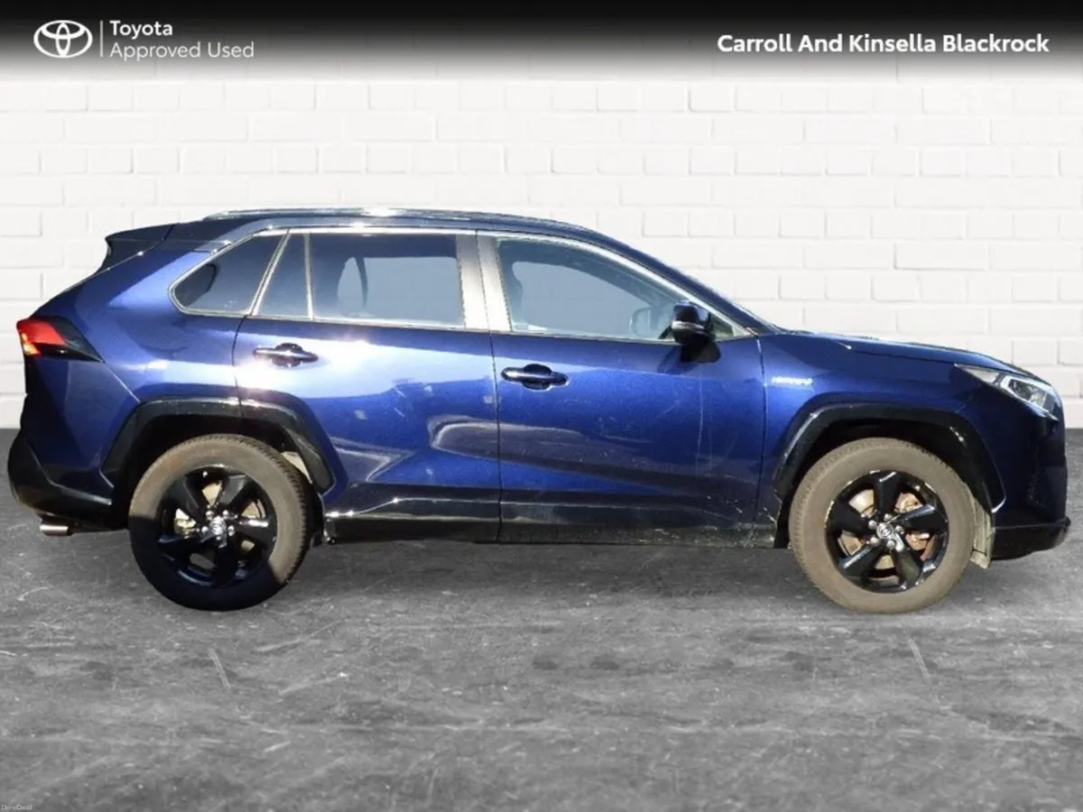 Toyota RAV4 Hybrid Sport - Image 3