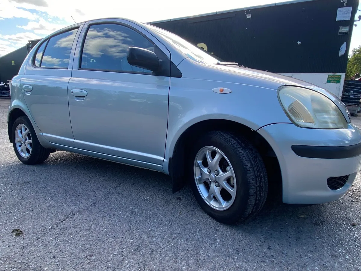 Toyota Yaris 2004 - Image 6