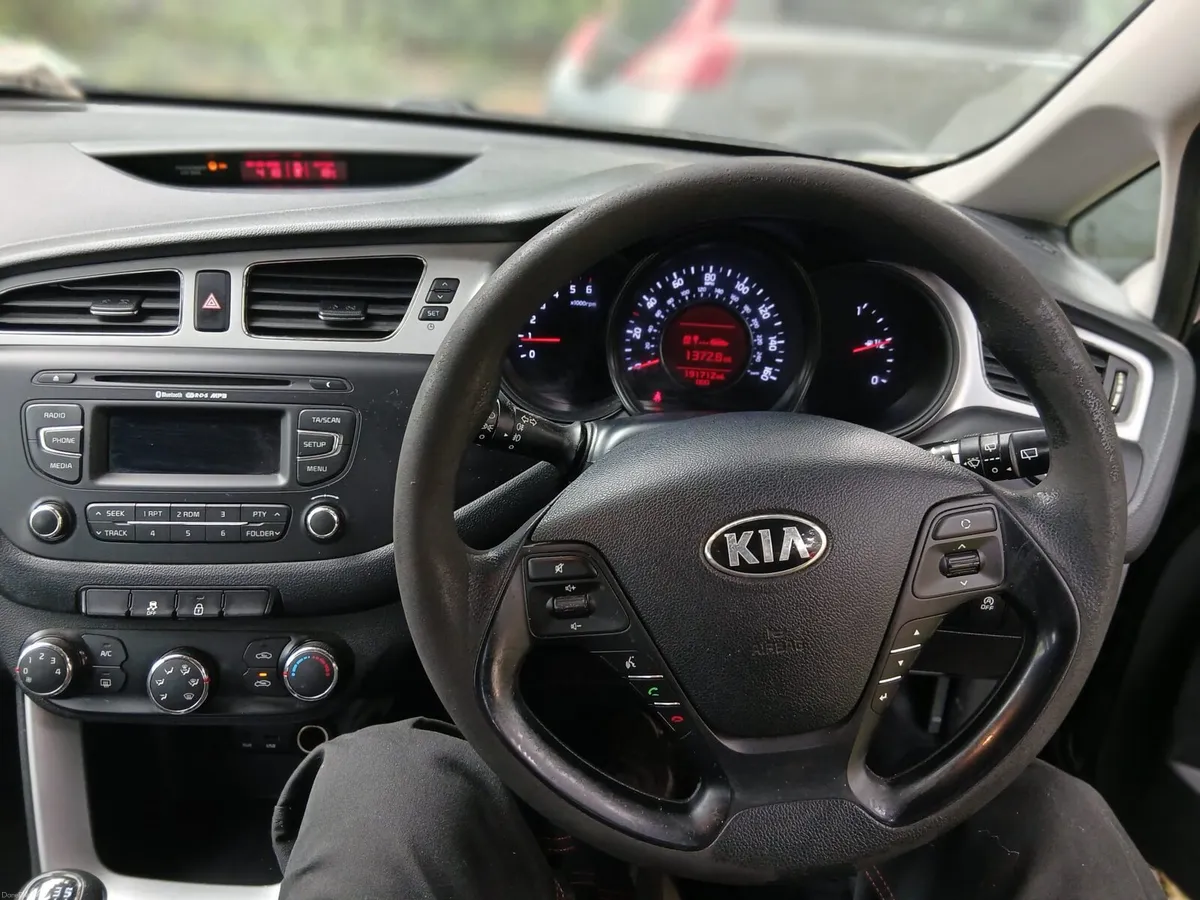 2013 Kia Ceed Estate - Image 4