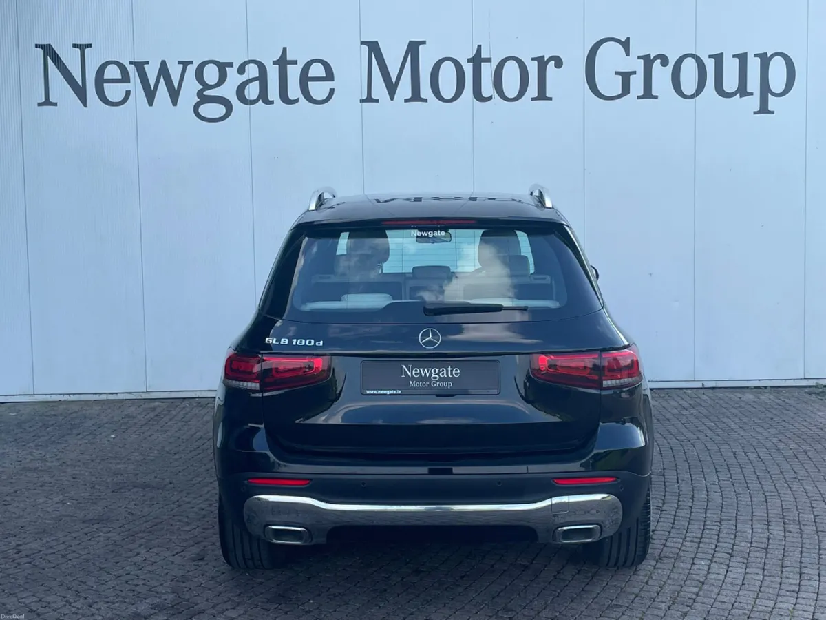 Mercedes-Benz GLB 180 d 180 D Progressive (7) 5DR - Image 6