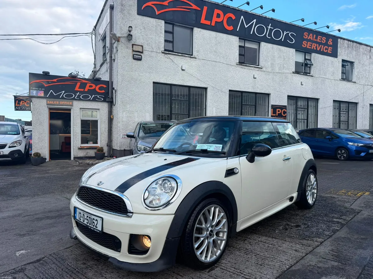 Mini Cooper 2012 - Image 1