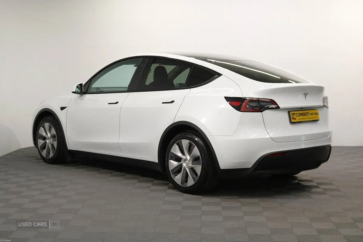 Tesla Model Y - Image 4