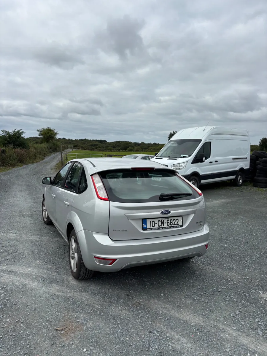 Ford Focus 2010 - Image 6