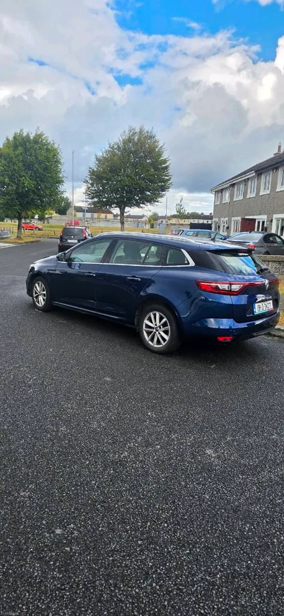 Car - Image 5