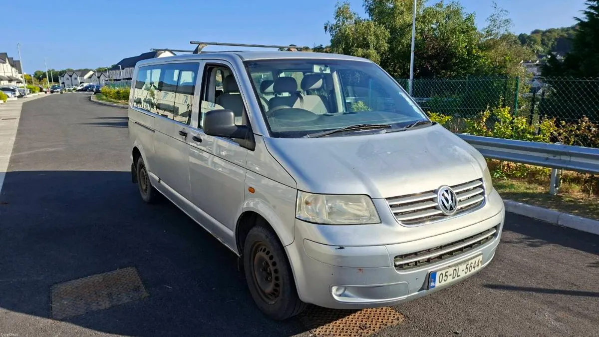 VW Transporter Caravelle T30 9 seats - Image 1