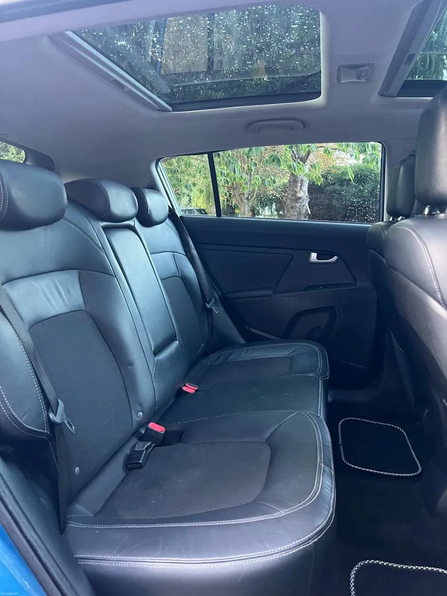 Kia Sportage 1.7 Crdi (high spec LX) NCT - Image 6