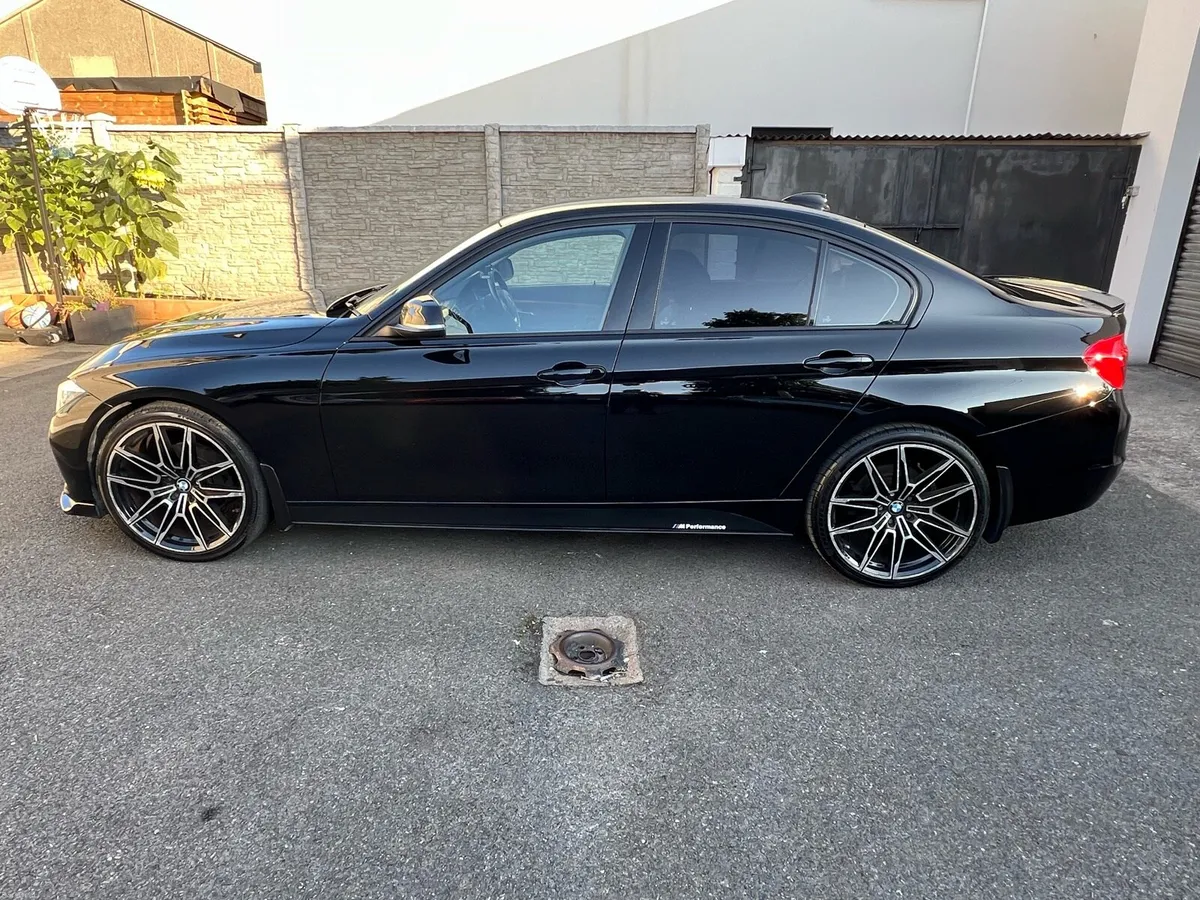 BMW 320D - Image 6