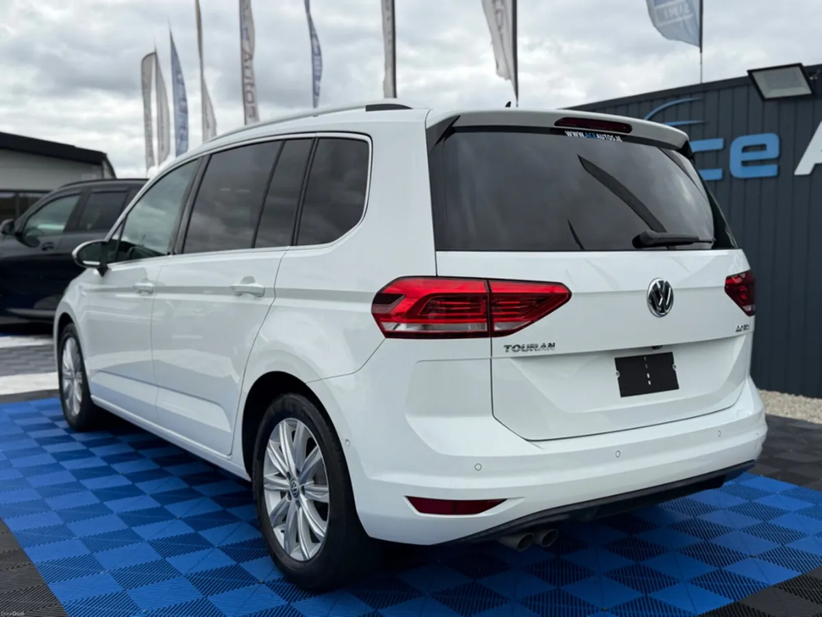 Volkswagen Touran HIGHLINE - 2.0L DIESEL - 7 SEATS - Image 5