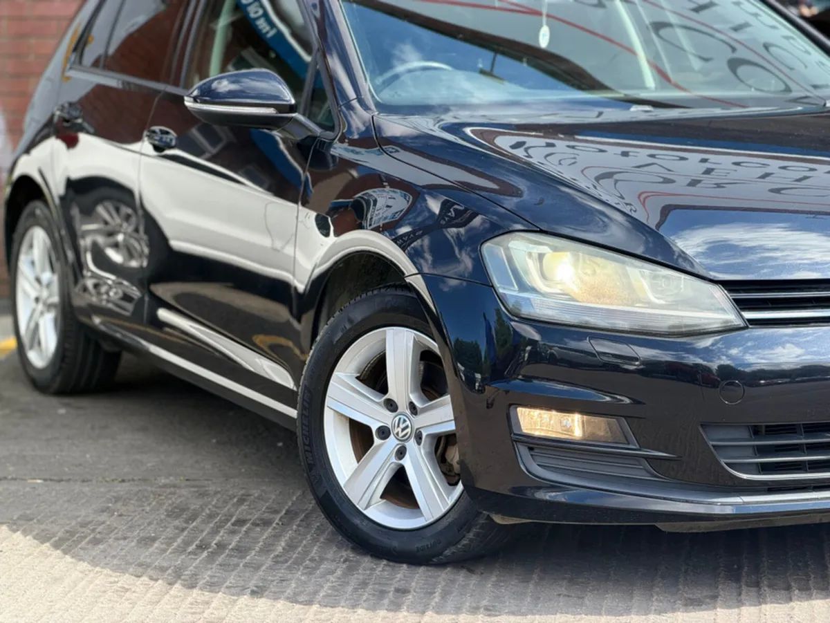Volkswagen Golf 1.2 TSI COMFORTLINE DSG 5DR - Image 5