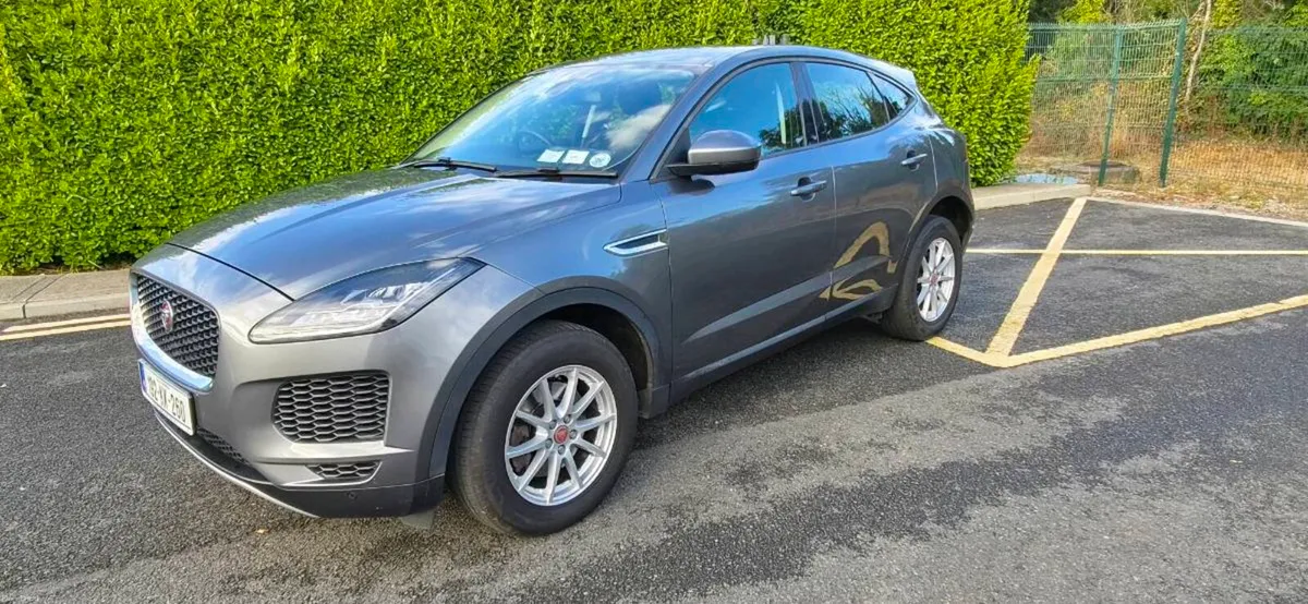 Jaguar E-Pace 2.0D - Image 2
