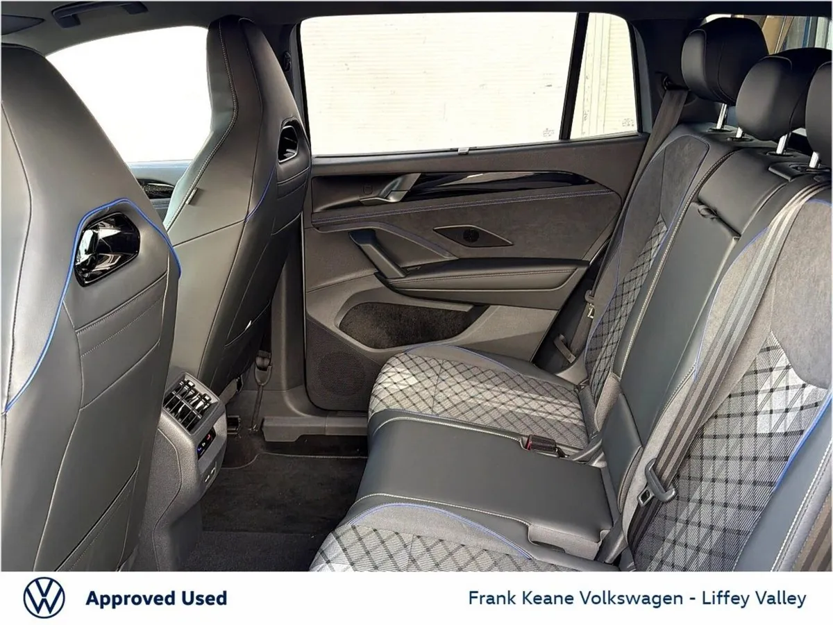Volkswagen Tayron *NEARLY NEW* R-LINE 75 AUTO 1.5 - Image 6