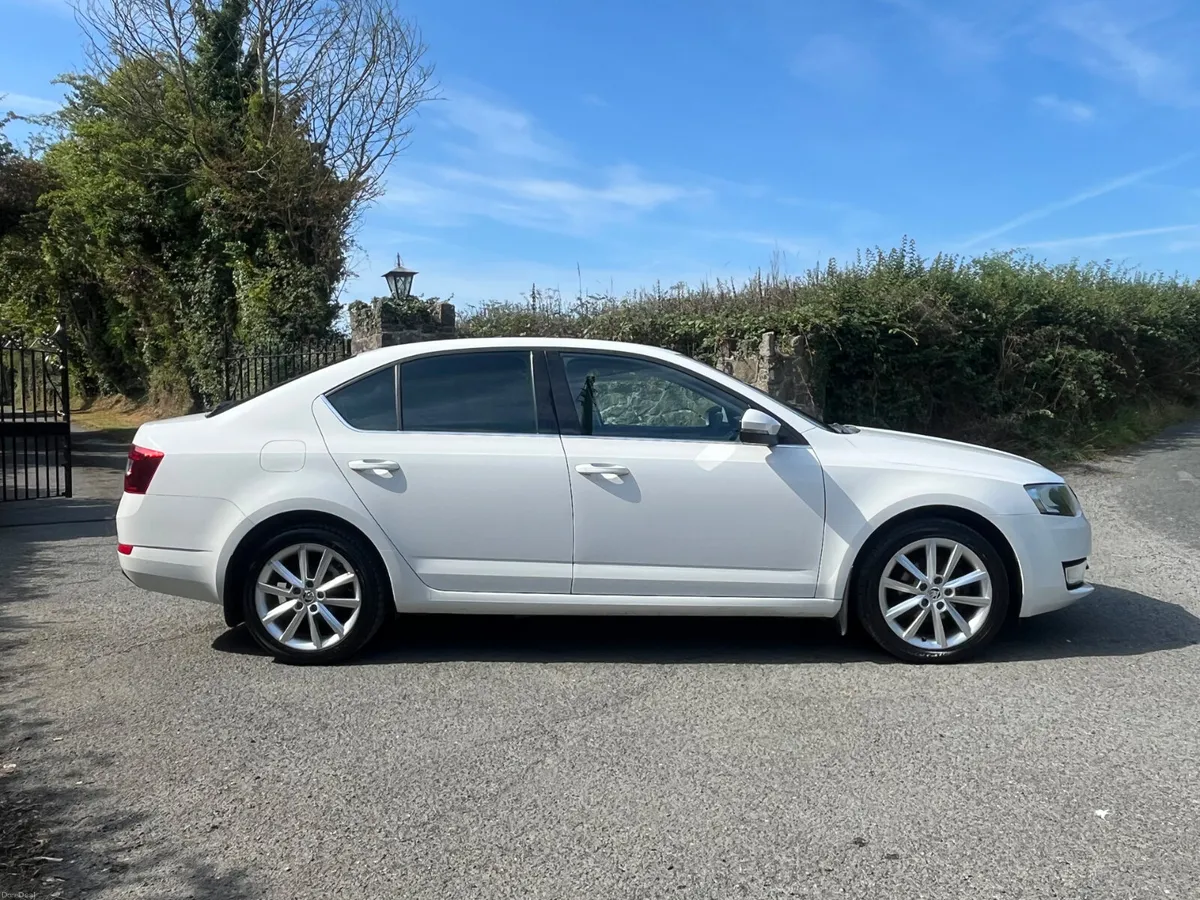 Skoda Octavia STYLE 1.6TDI 110HP - Image 3