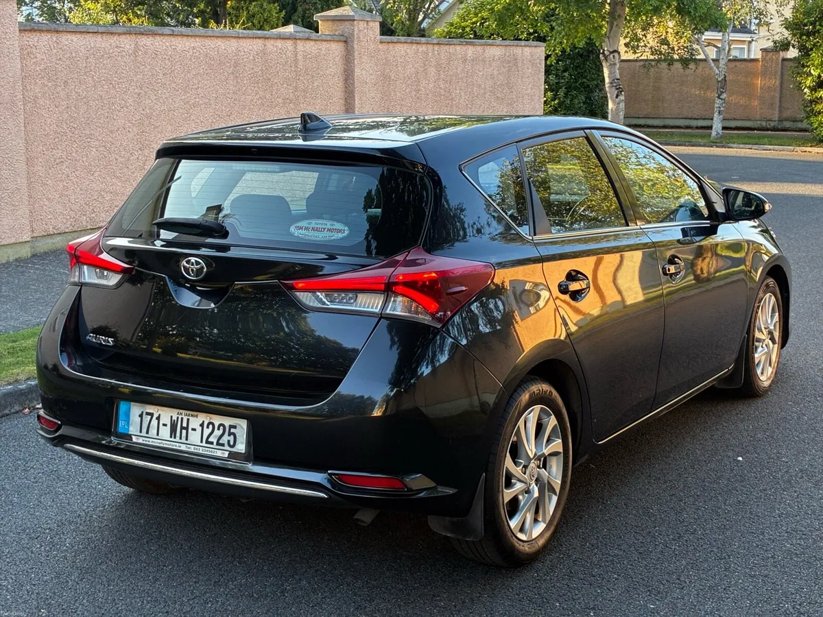 2017 Toyota Auris nct and tax - Image 6