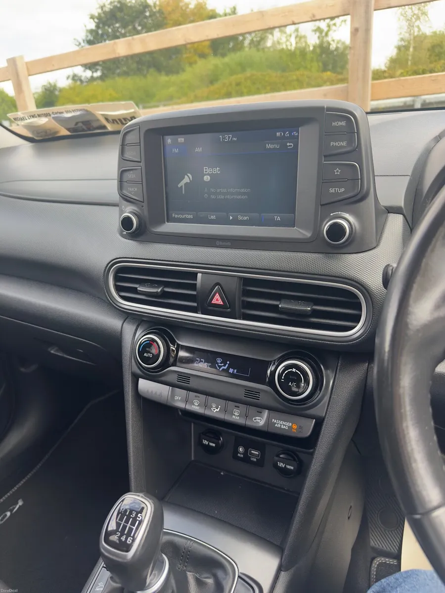 Hyundai KONA Executive 2018 - Image 5